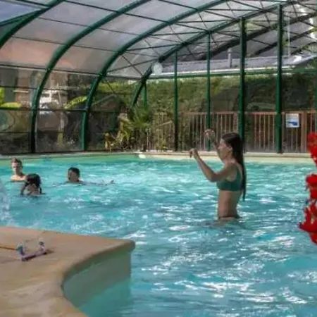 Mobilhome 4 Etoiles - Piscine - Eecabe Holiday home